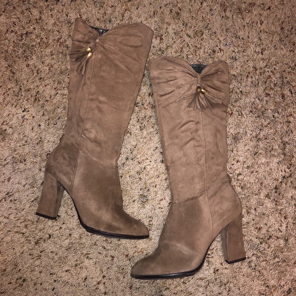 Women’s “MONET” Beige Tall Heeled Tassel Boots